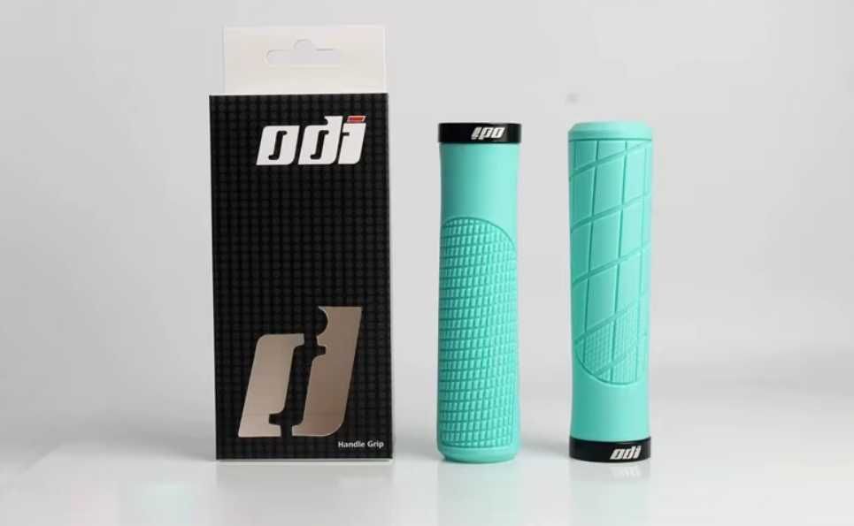 Gripy, chwyty, rączki skręcane turkusowe Odi kolor turkusowy, 130mm