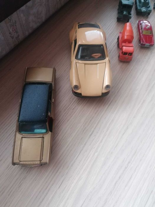 Miniaturas vintage - Ler anúncio)