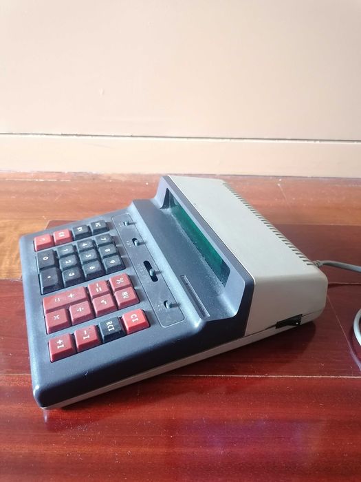 Máquina de Calcular da marca FACIT