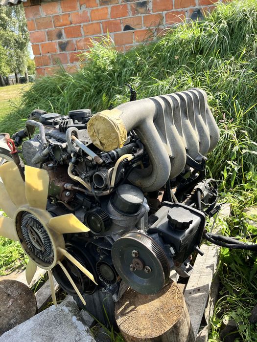 Мотор 2,7 на спринтер   Без навісного