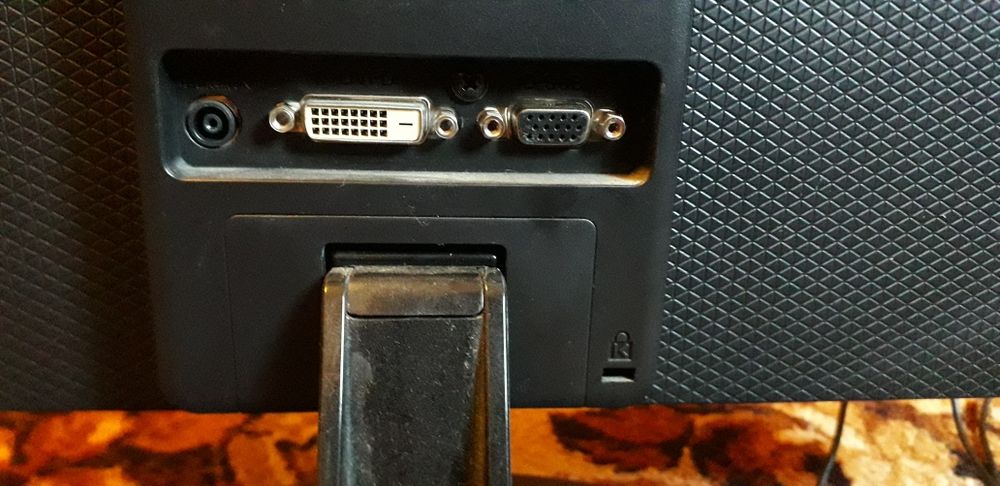 Продам монітор 20" LG Electronics 20EN43T-B