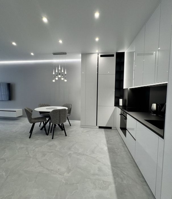 Новая студия+ спальня в Аркадии. Длительно