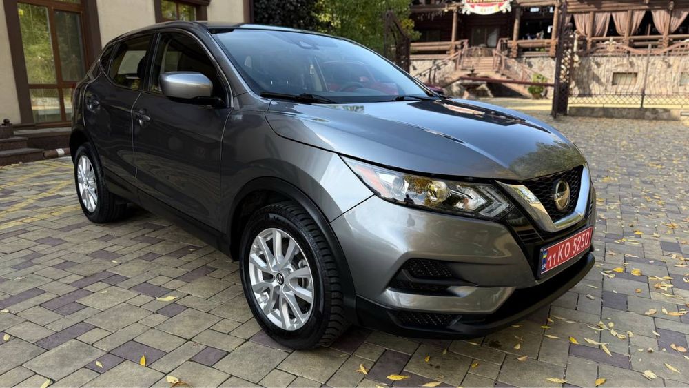 Продаж авто Nissan