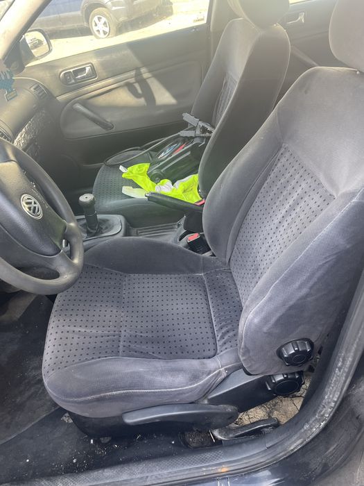 V W Passat 1.9 TDI 110 CV Ano 1999