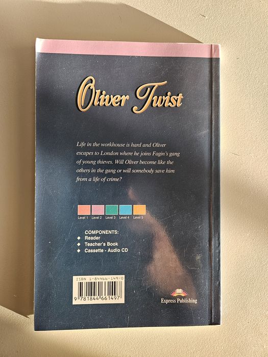 Livro Oliver Twist - Versão de Aprendizagem (ENG)515160565361551361