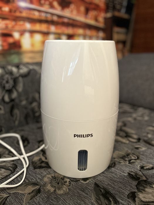 Зволожувач повітря PHILIPS 2000 series HU2716/10