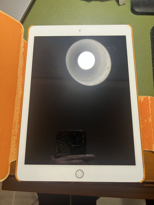 ПланшетApple iPad 6thGeneration A1893 33GB Rose Gold выпущен 07.2019г.