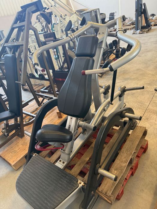 Nautilus chest press incl