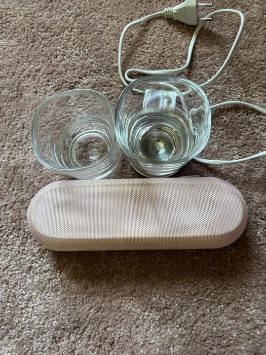 Ladowarka Philips Sonicare szklanka