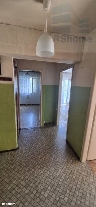 Bardzo ustawne, wygodny rozkład, parking