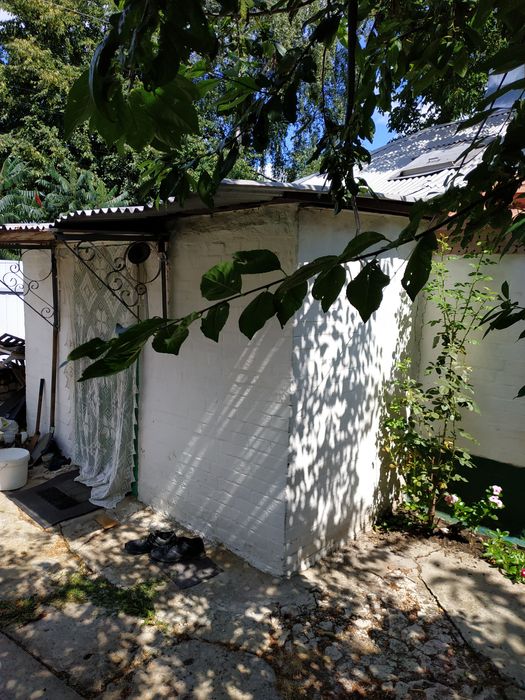 Здається частина дому (район 27 школи)