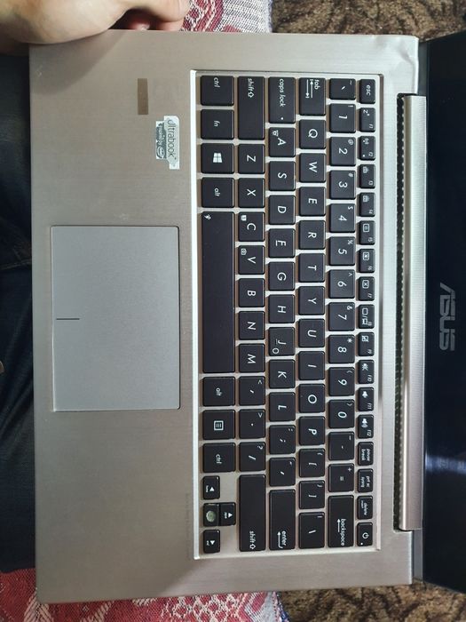 asus zenbook ux31a розборка.