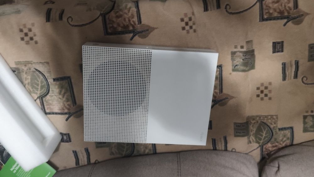 Ігрова приставка XBOX ONE 1TB