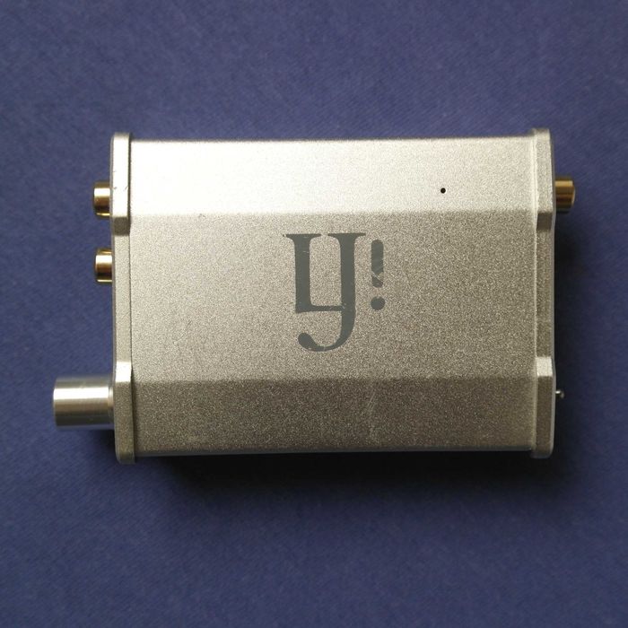 Звуковая карта внешняя ЦАП с усилителем для наушников iFi nano iDSD