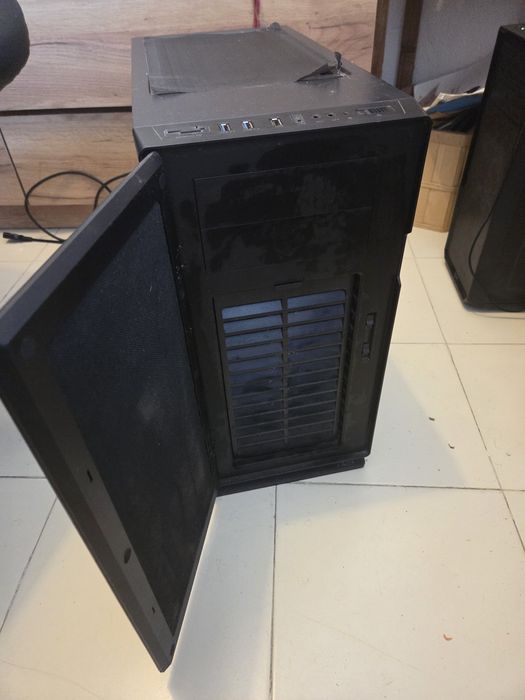 Bundle  Intel i7-7700K | 16GB DDR4 | Corsair RM750i | Noctua