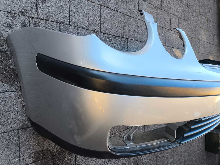 Zderzak Przedni VW Polo 9N LA7W