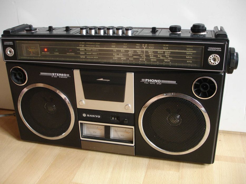 Radiomagnetofon SANYO M-4500KE