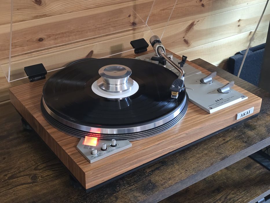 Gramofon Akai ap 206 Direct drive