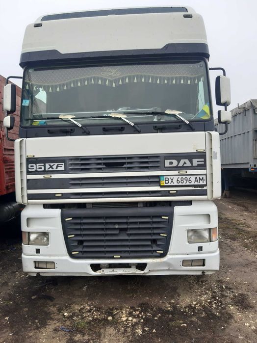 Даф хф 95, напівпричіп саф інтракс