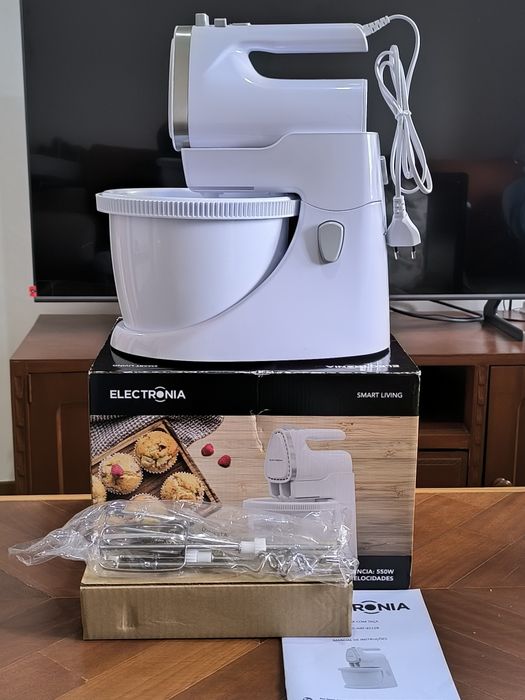 Batedeira com taça Electronia