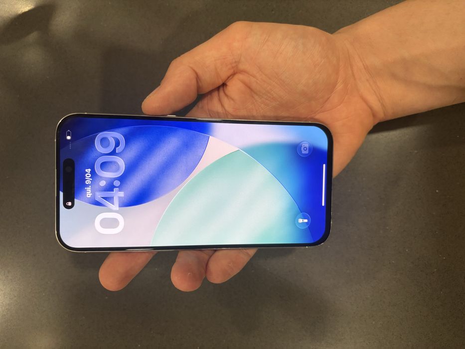 Iphone 15 pro Max 256gb sem face id