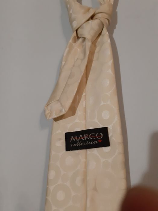 Elegancki krawat firmy ( Marco collection )