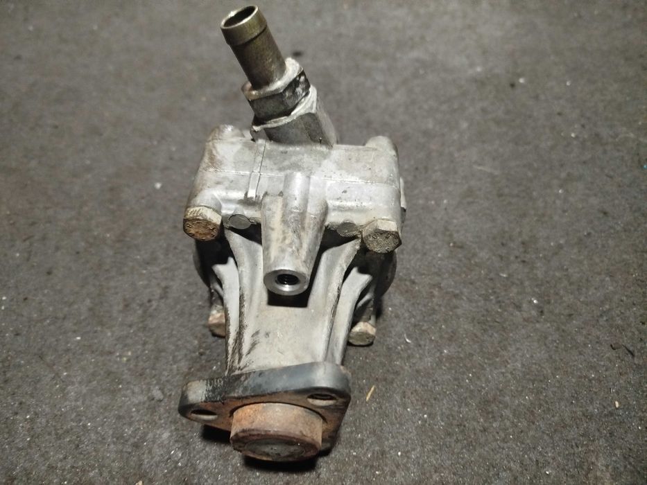 Гідропідсилювач керма ГУР Audi 80 B4 A4 B5 Passat B5 1.6 1.8 2.6 2.8