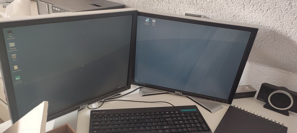 Sprzedam komputer plus dwa monitory