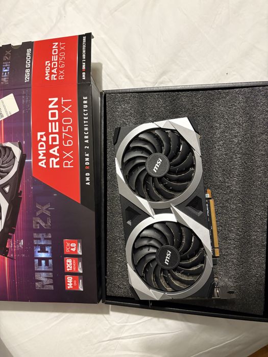 Placa Gráfica MSI RX 6750XT