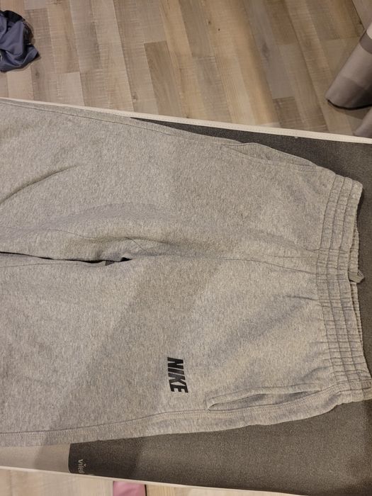 Spodnie dresowe bawełniane NIKE 128