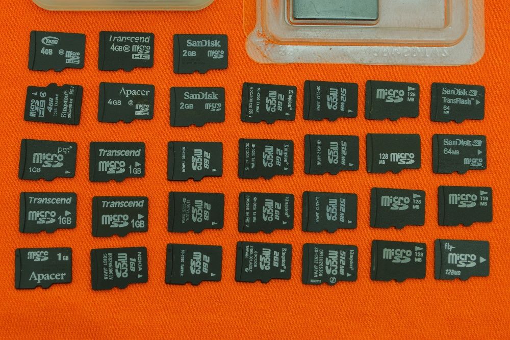 Флешь память Карточки Sony M2 MicroSD SanDisk Memory Stick Pro Duo