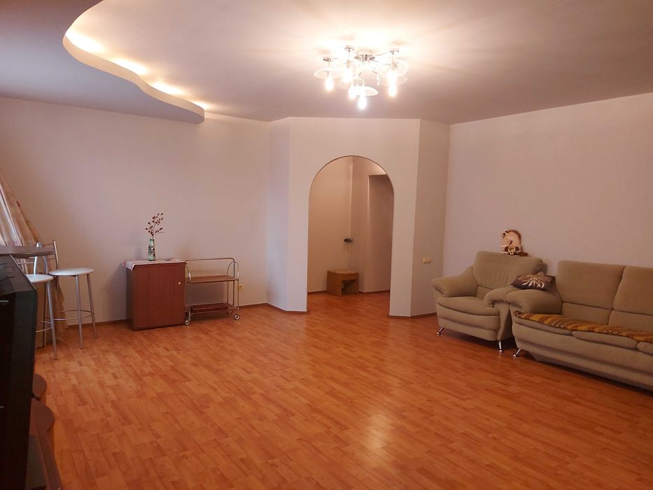 Продам классную 3 комнатную квартиру 115 кв.м