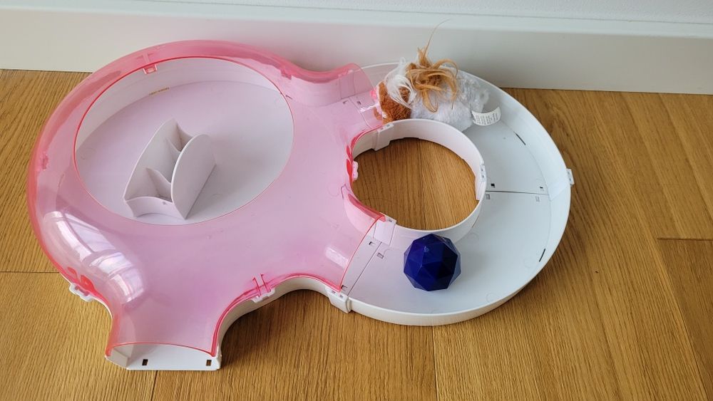 Domek i chomik Zhu Zhu zestaw działa , jeździ, wydaje dźwięki