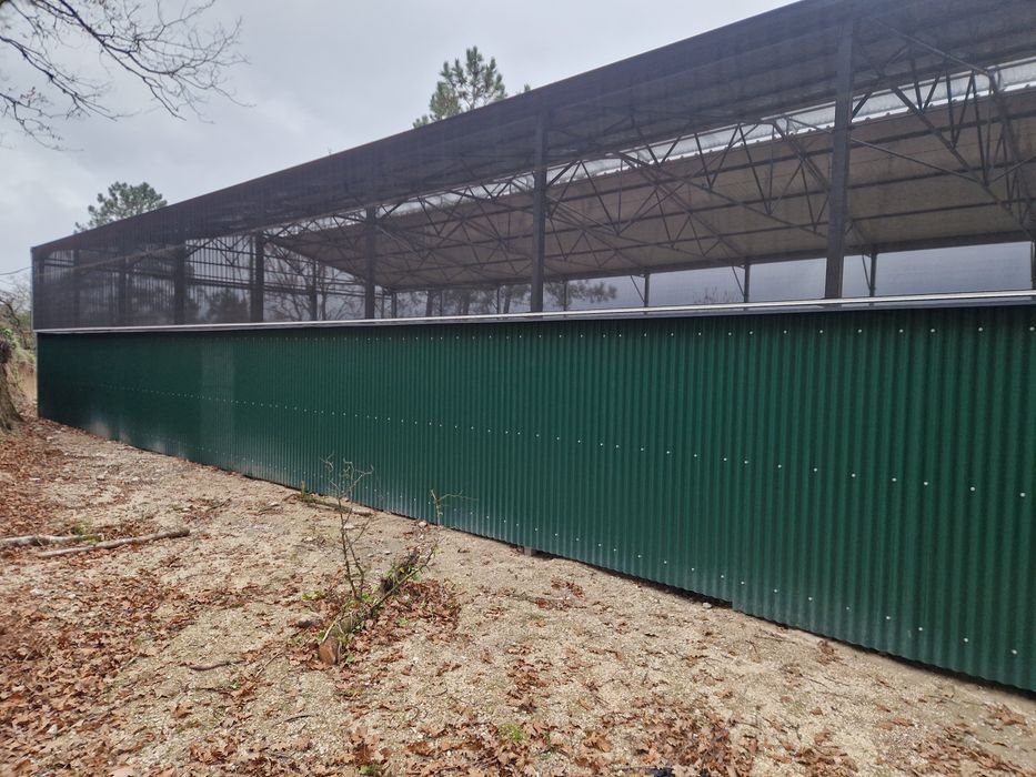 Armazens para arrumos e vacarias