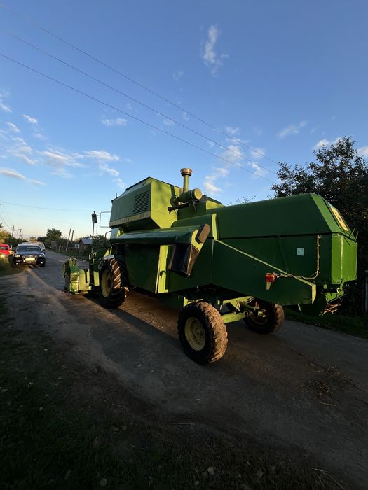 Свіжо привезений John Deere 965
