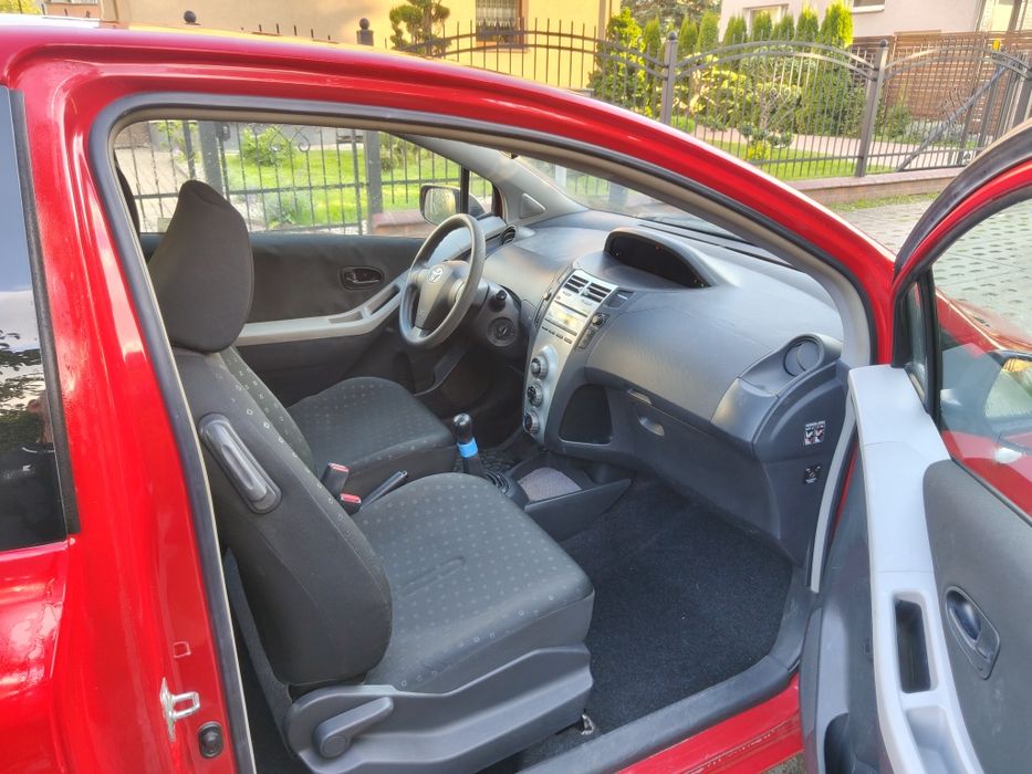 Toyota Yaris 1.0 benzyna 2006 rok