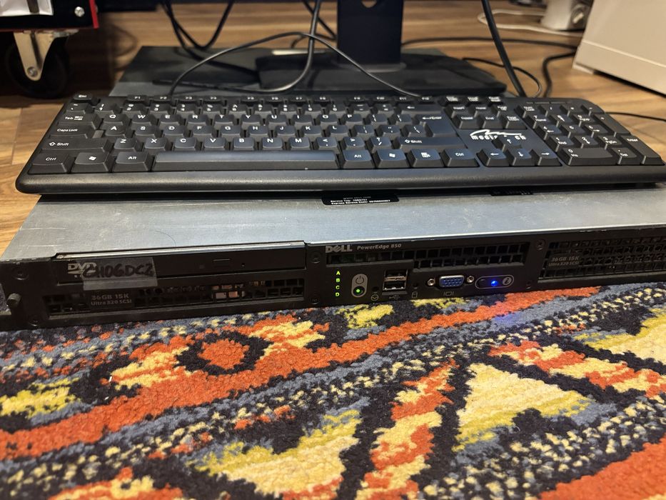 Serwer DELL Power Edge 850