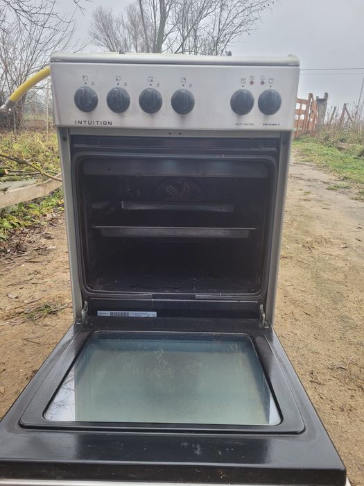 Kuchanka gazowo elektryczna Electorlux.