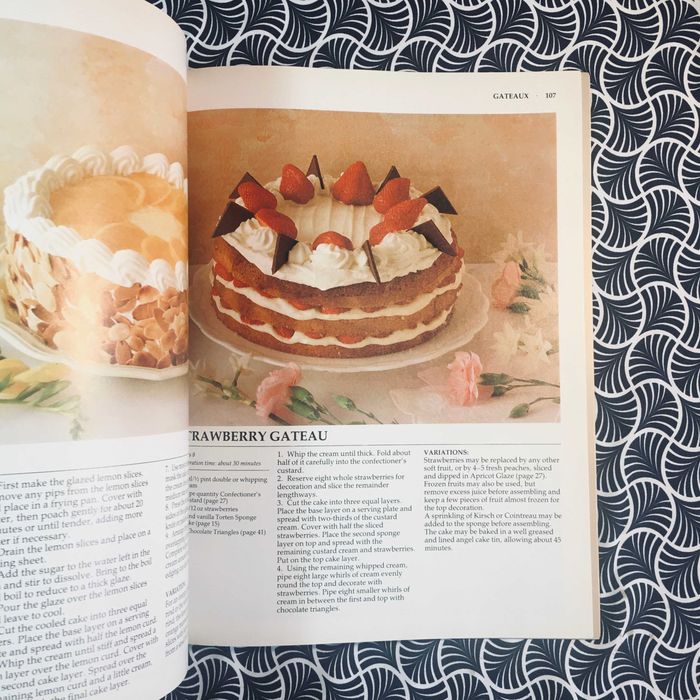 Cakes & Cake Decorating - Rosemary Wadey