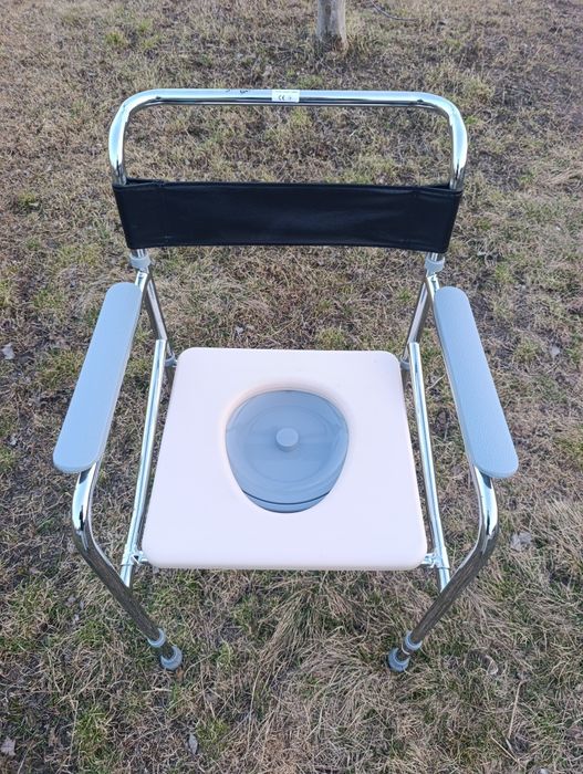Стілець -туалет.