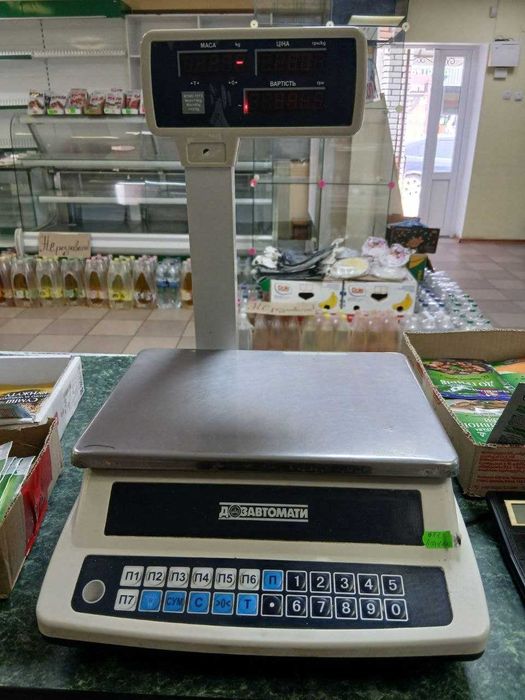 Продам ваги для магазина