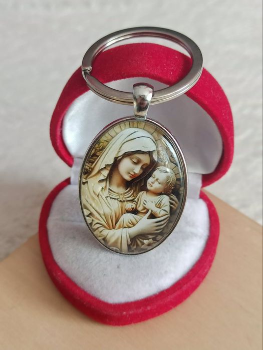 Przepiękny brelok Matka Boska breloczek Jezus brelok Maryja