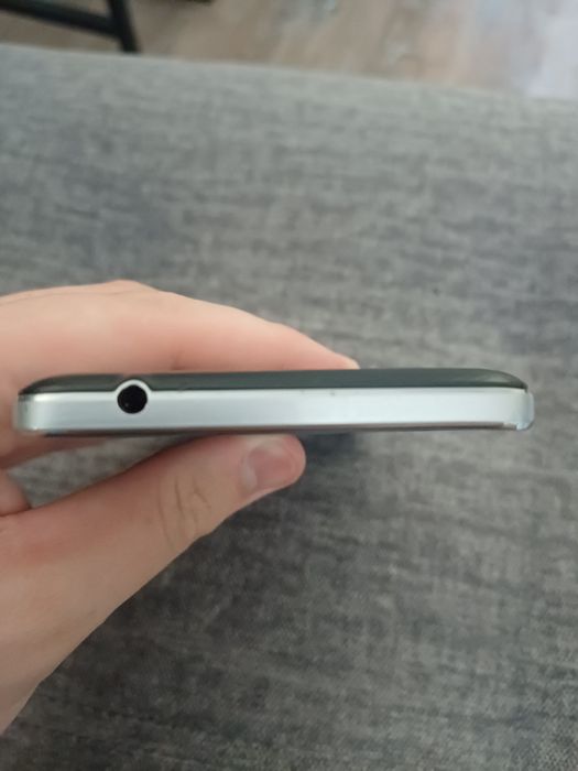 Продам телефон Samsung Grand Prime