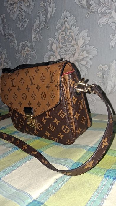 Pochette Louis Vuitton