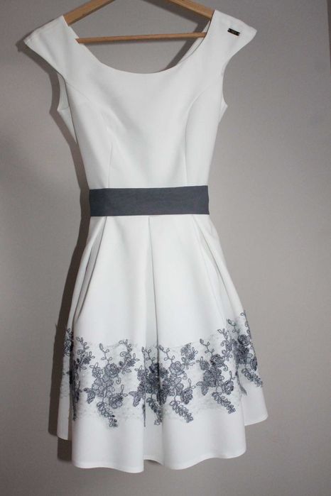 Elegancka sukienka A&A collection rozm. 34