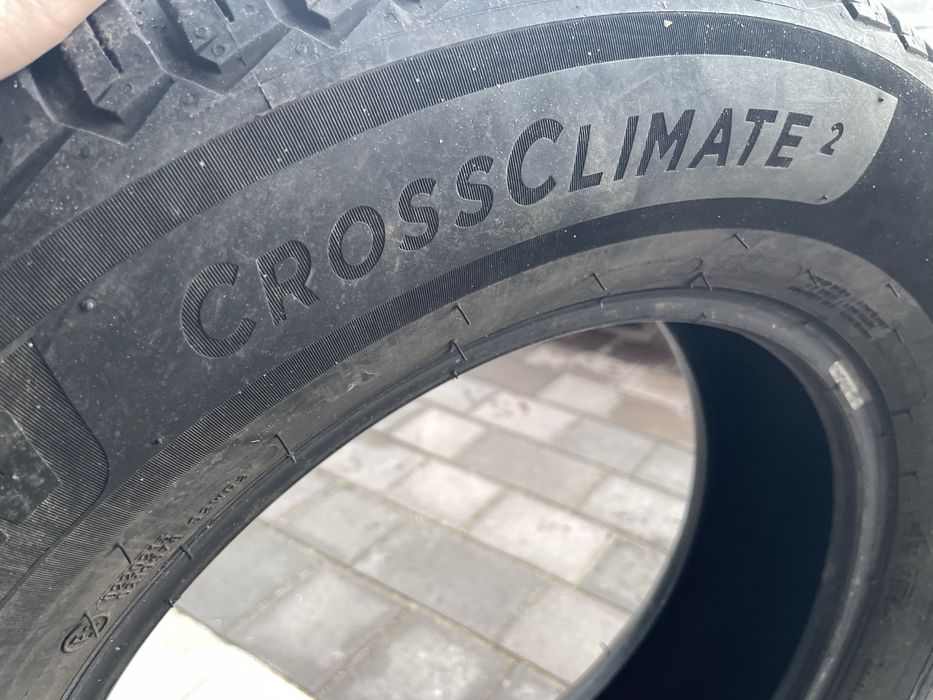 Резина зимня Michelin 215 / 65 / 16