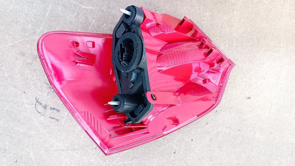 Vendo farolim direito de citroen C5 ano 2008/17