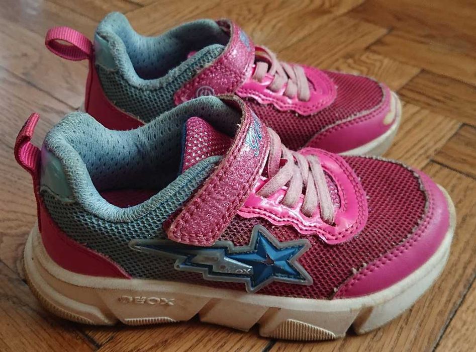 Buty GEOX dla dziewczynki rozmiar 25 świecące