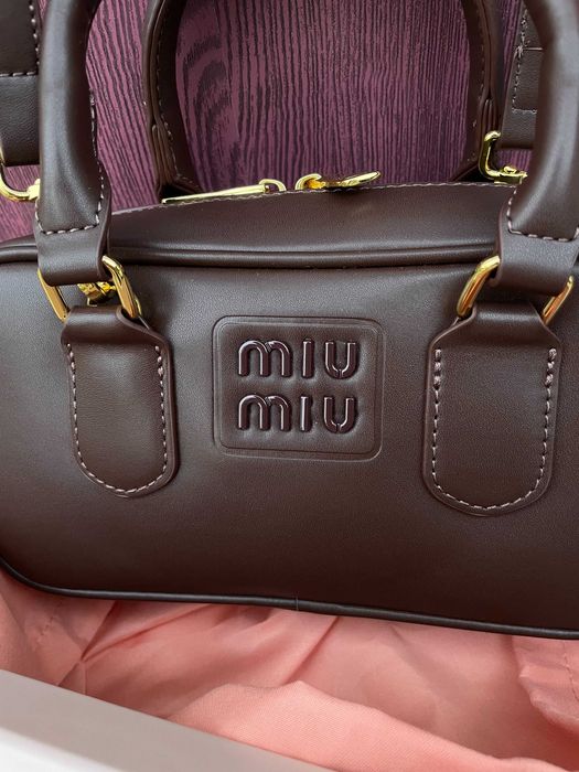 Mala Miu Miu Castenha Escura