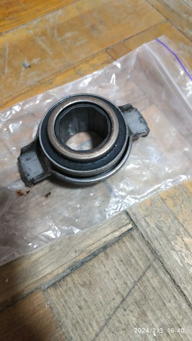 продам вижимний підшипник